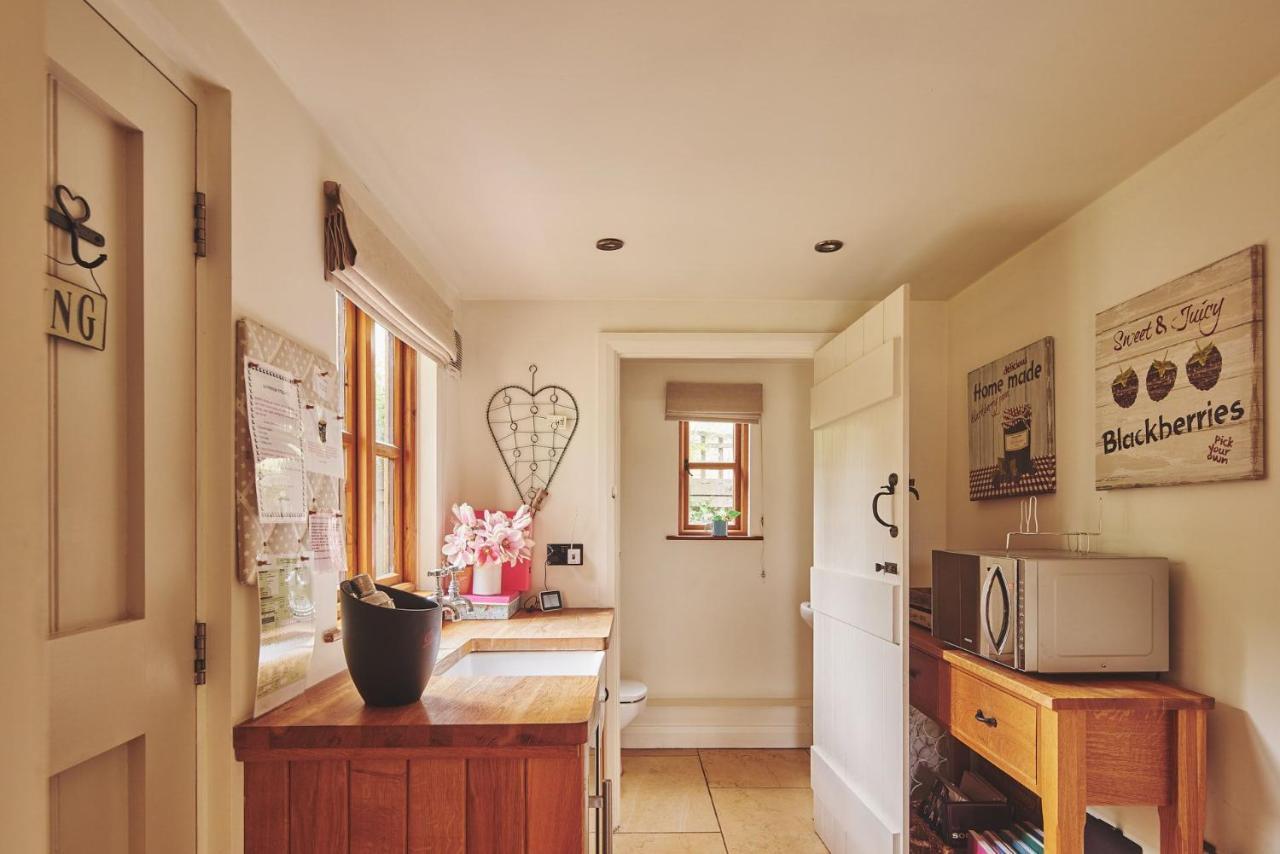 Apple Tree Cottage Beckford Buitenkant foto